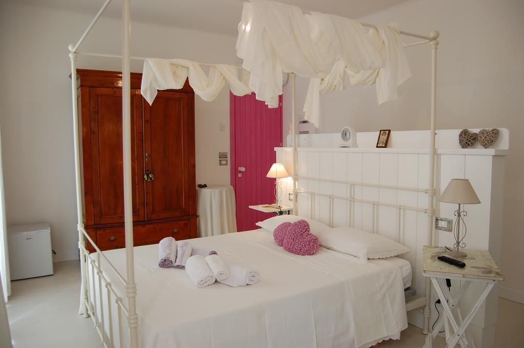 グロッタンマーレ A Casa Di Lolu Bed & Breakfast エクステリア 写真