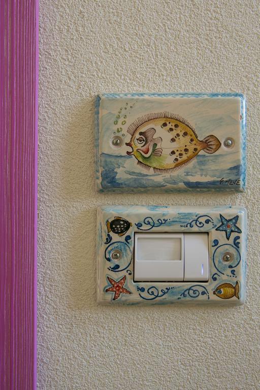 グロッタンマーレ A Casa Di Lolu Bed & Breakfast エクステリア 写真
