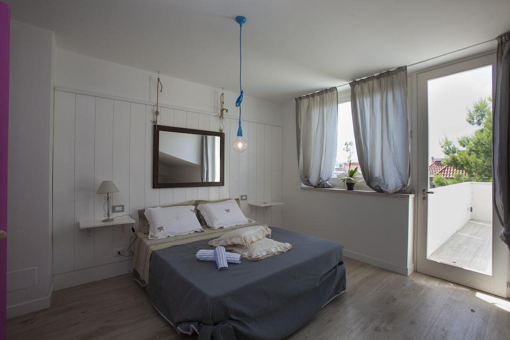 グロッタンマーレ A Casa Di Lolu Bed & Breakfast エクステリア 写真