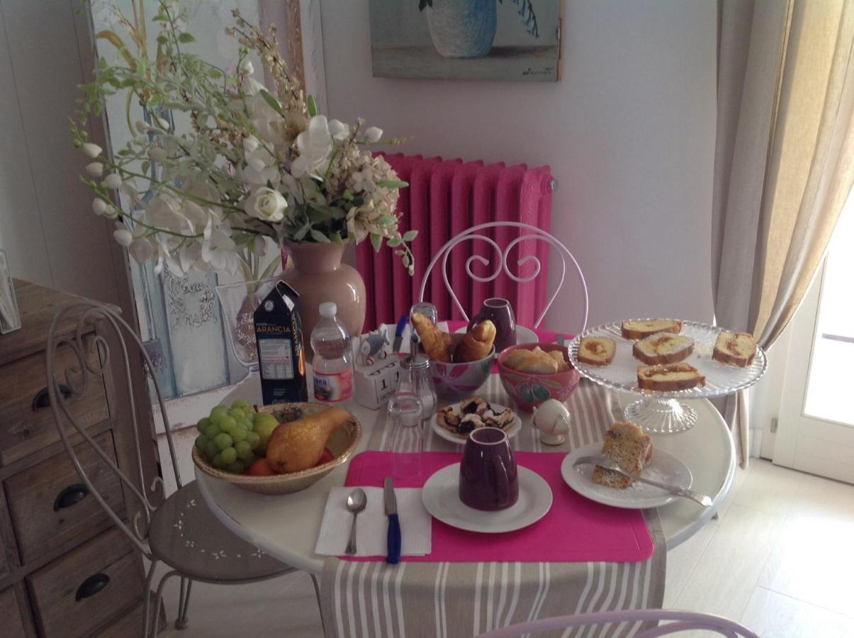 グロッタンマーレ A Casa Di Lolu Bed & Breakfast エクステリア 写真